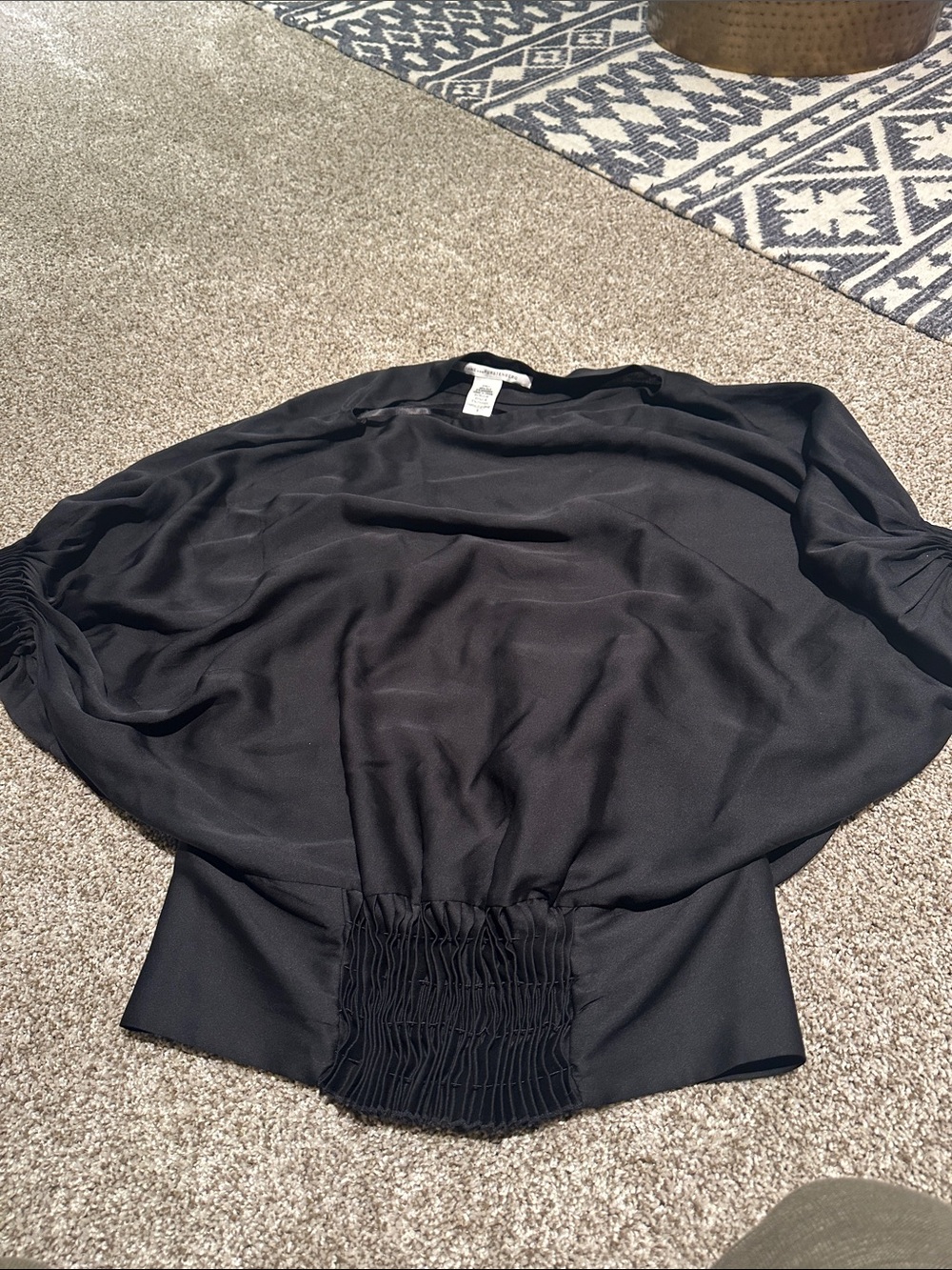 Diane von Furstenberg Black Women’s Blouson Top with Smocked Waist
